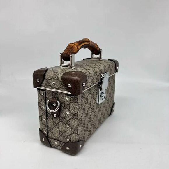 Gucci Women Pre-Loved Bag Very Good Condition - Picture 3 of 9